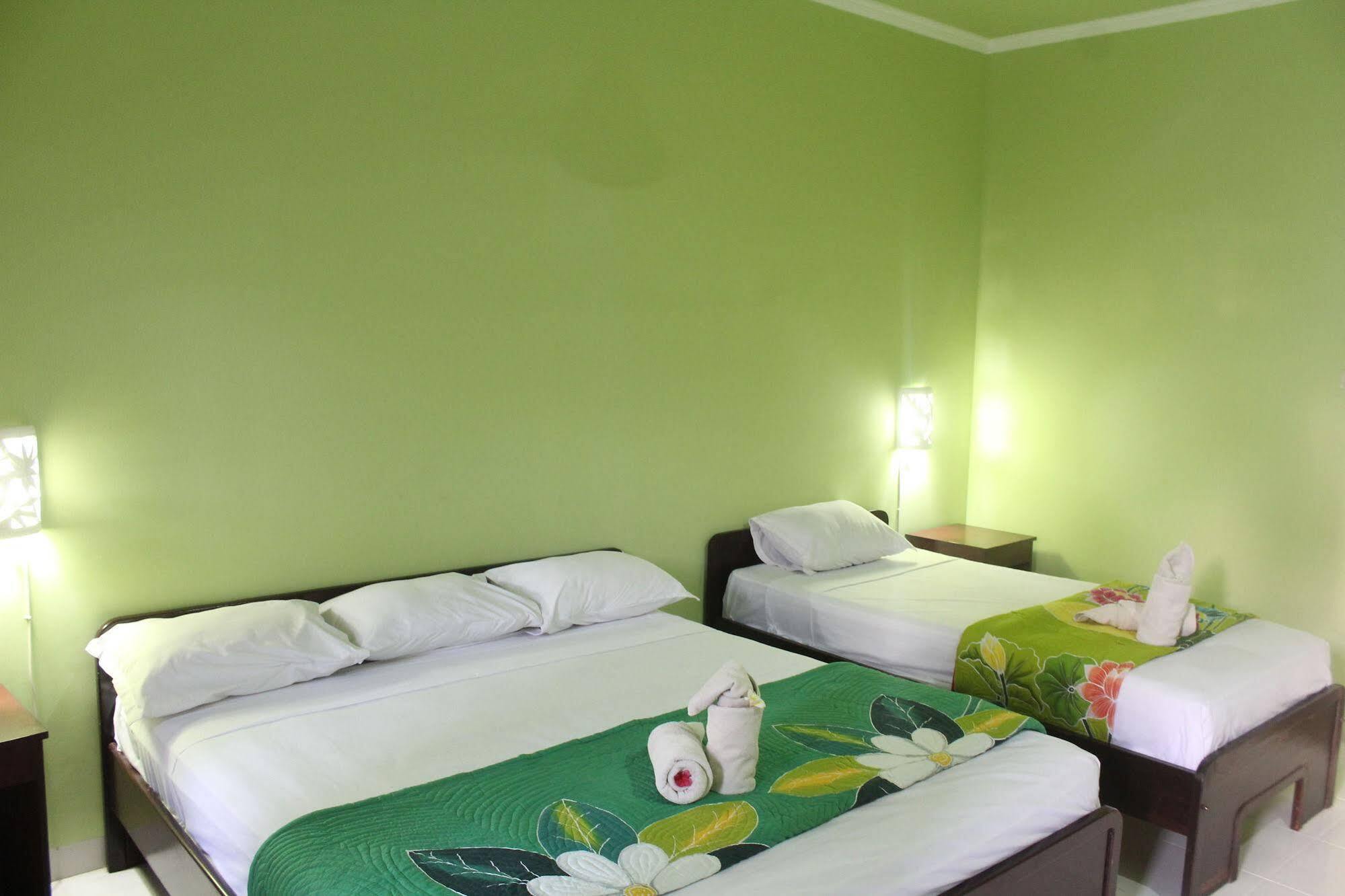 Berlian Inn Kuta Beach Экстерьер фото